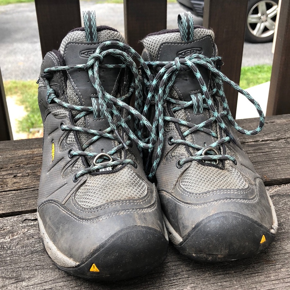 Keen hiking boots- women’s size 10